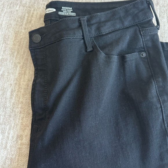 Old Navy Black High Rise Rockstar Super Skinny Jeans Size 16 Short - Picture 2 of 4